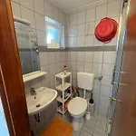 - Nin Family Apartment