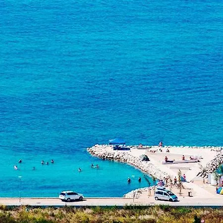 - Nin Family * Zaton (Zadar)